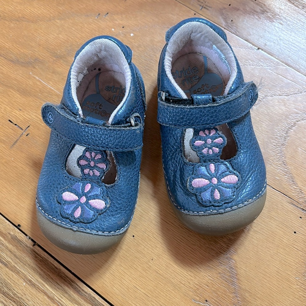 Stride Rite Baby-Girl's Soft Motion Kelly T-Strap Mary Jane Flat, Navy, Size 5